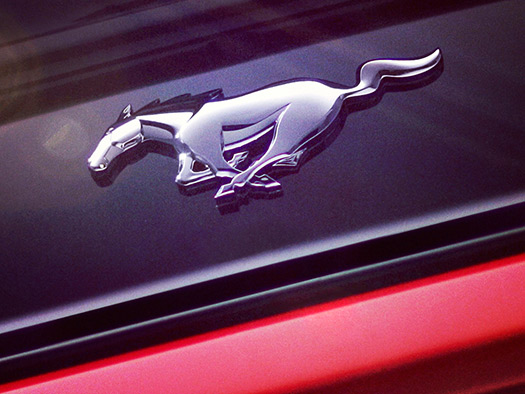Mustang sexta generación Teaser Pony emblema