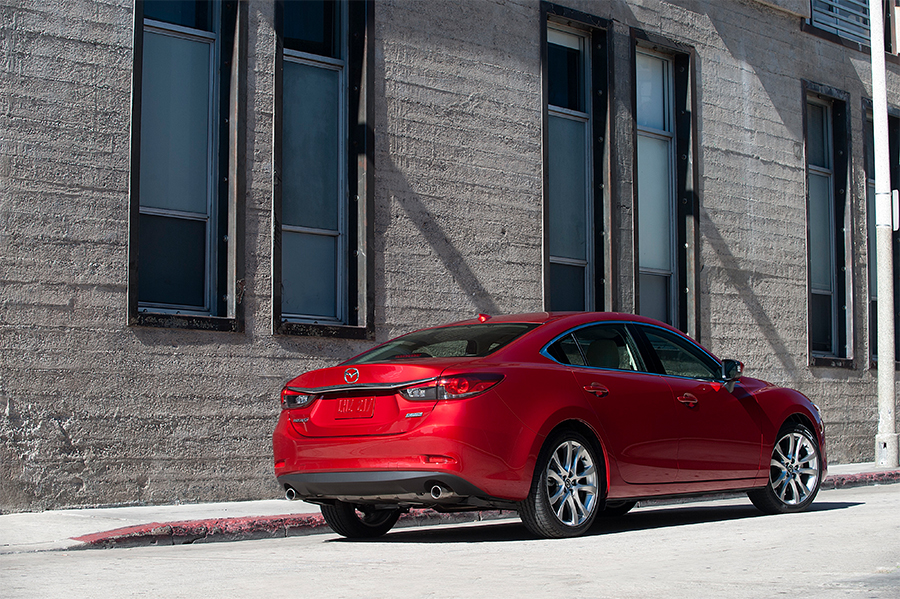 Mazda 6 2015 México color rojo posterior cajuela