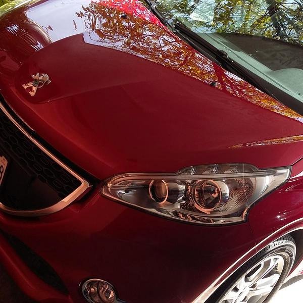 Nuevo Peugeot 308 color rojo nueva parrilla