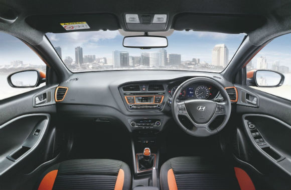 Hyundai i20- Active, interior