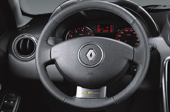 Renault Duster Outdoor 2015 Edicion Limitada volante