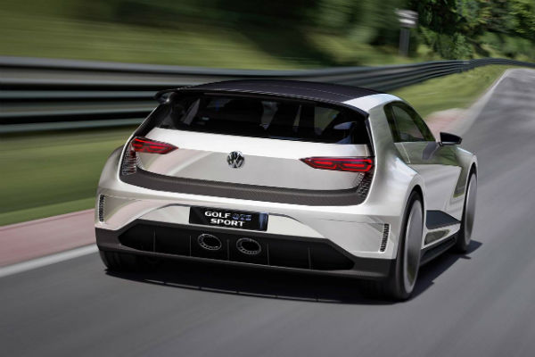 Volkswagen Golf GTE Sport Concept híbrido vista trasera
