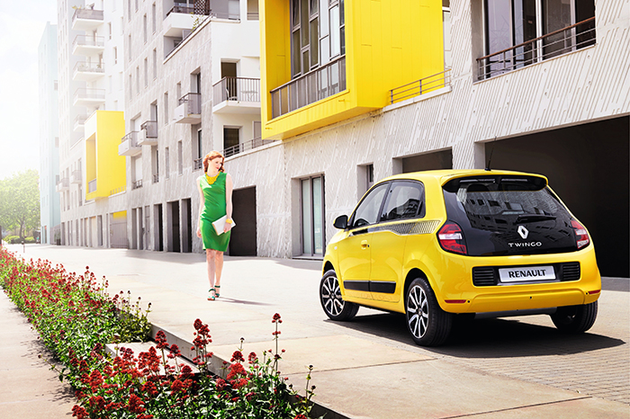 Renault Twingo 2015 vista posterior