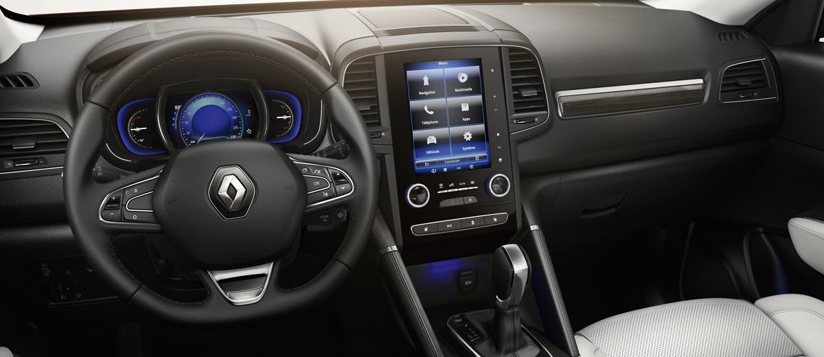 Renault Koleos 2017 interior con pantalla touch 