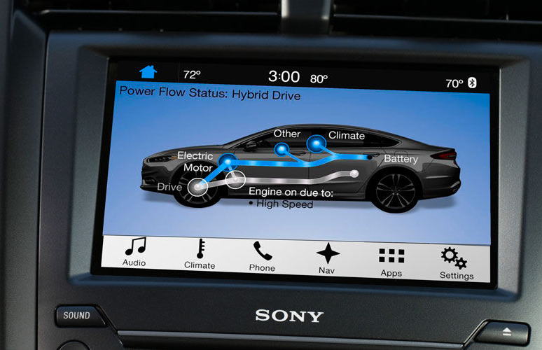 Ford Fusion híbrido 2017 pantalla touch Sony con sistema eficiente