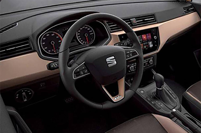 Seat Ibiza 2018 filtrado interior volante y pantalla touch