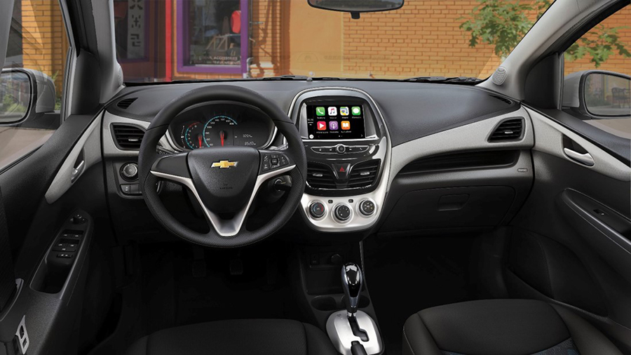 Chevrolet Spark CVT 2017 en México interior con pantalla touch y Android Auto, Apple CarPlay