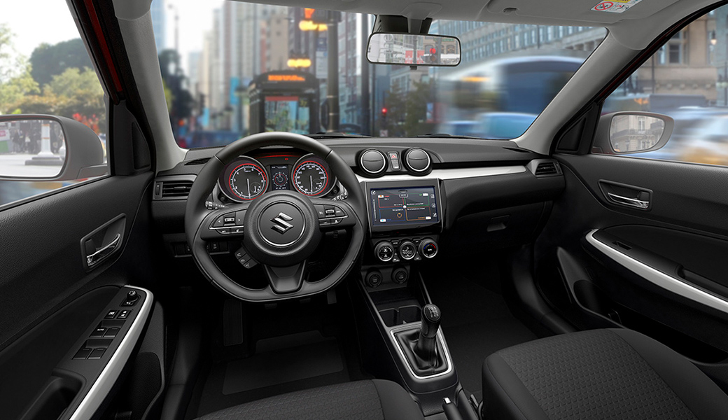 Suzuki Swift 2018 interiores con pantalla touch y acabados de calidad