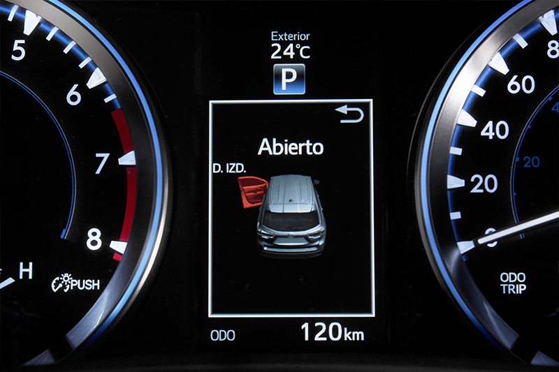 Toyota Highlander 2017 en México interiores pantalla  touch a color con clúster con pantalla a color