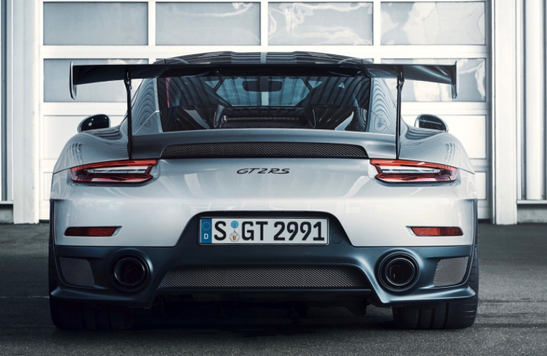 911 GT2 RS, el Porsche más rápido