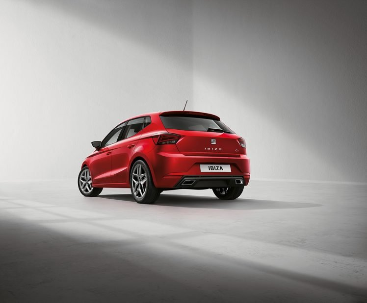 Seat Ibiza 2018 México color rojo posterior