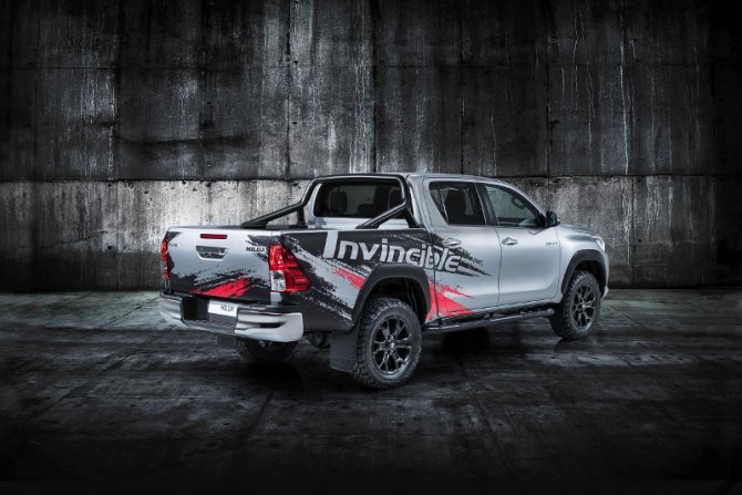 Toyota Hilux Invincible 50