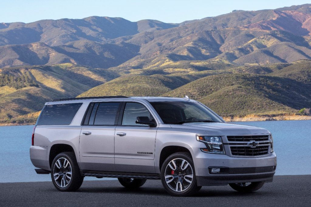 Chevrolet Suburban RST 2019 lado