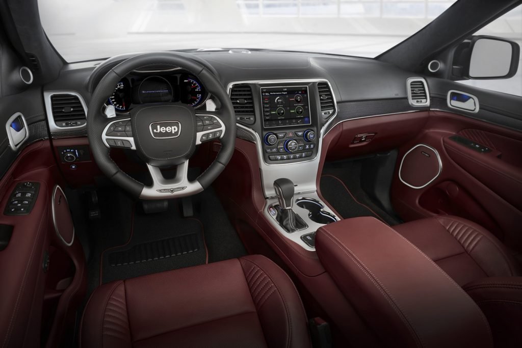 Jeep Grand Cherokee Trackhawk interior