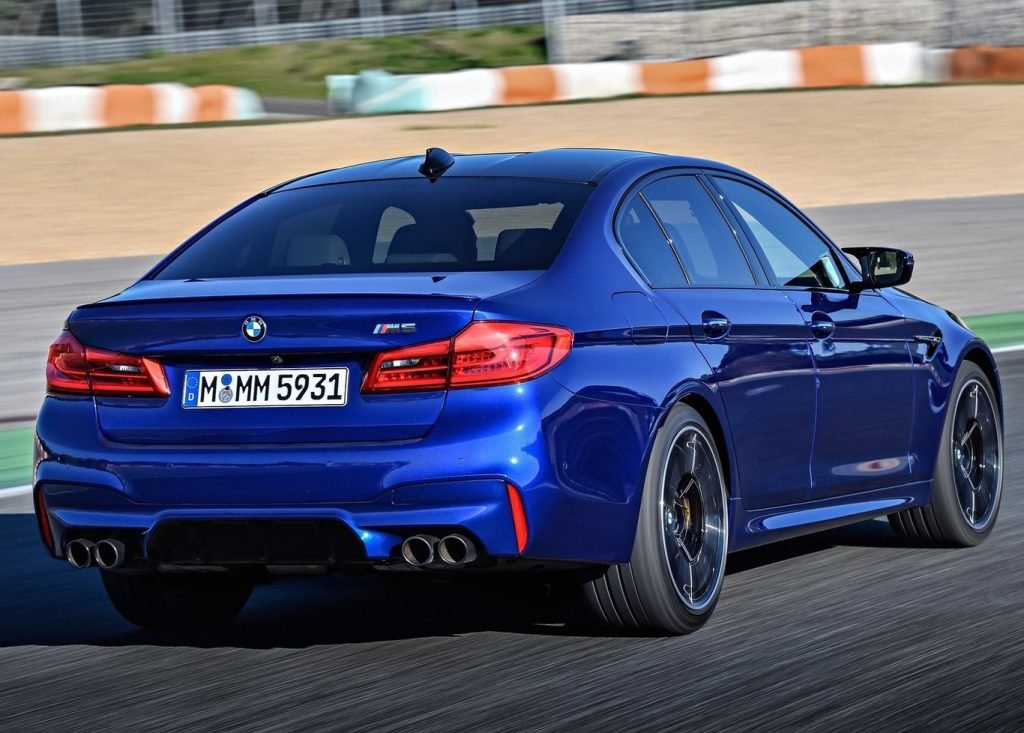 BMW M5 2019 atrás