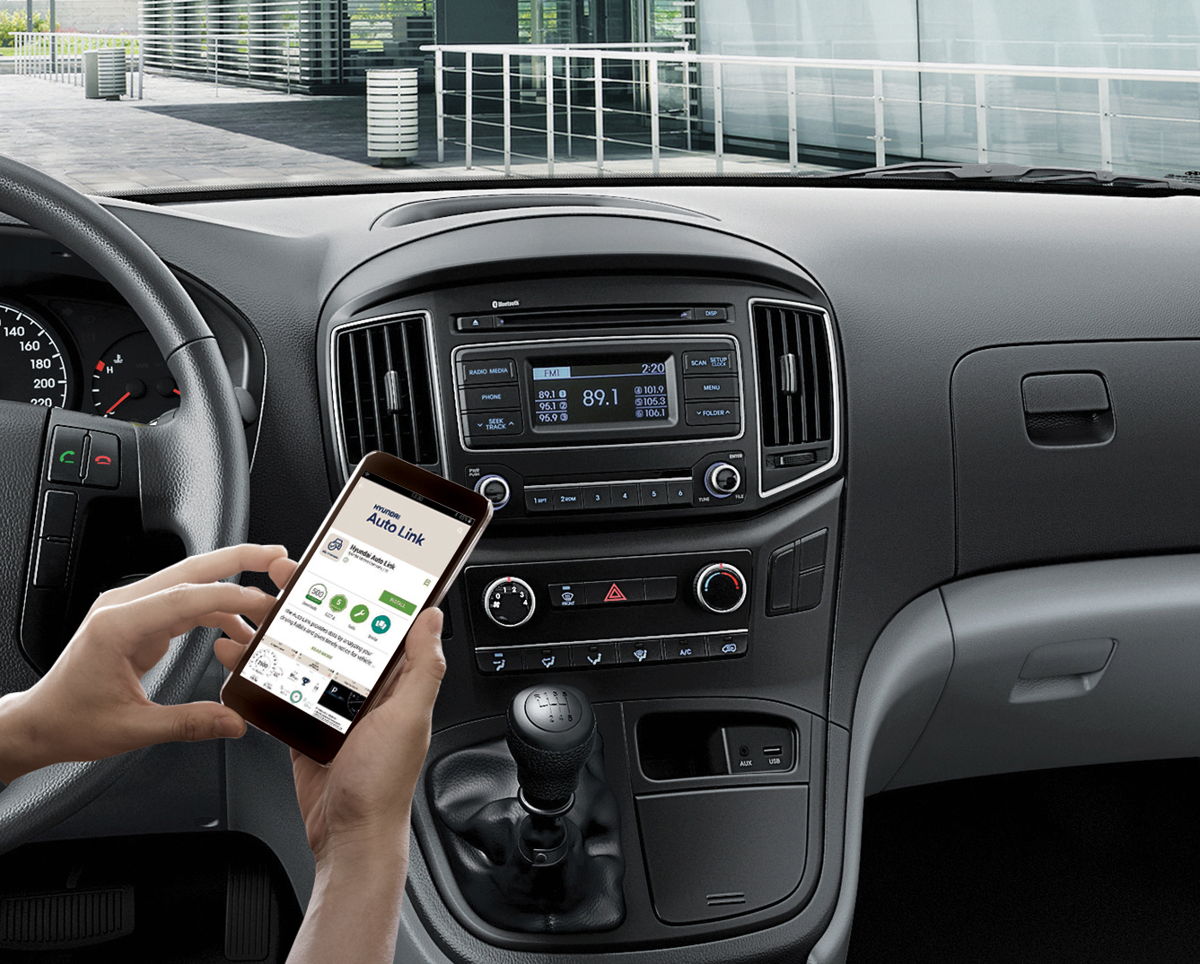 Hyundai Starex 2018 México - Interior sistema de audio con Bluetooth