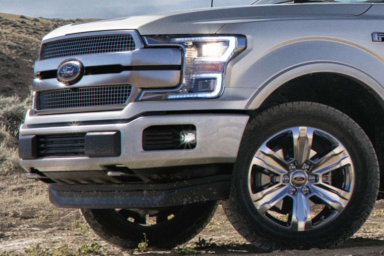 Ford F-150 Limited frontal