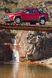 Fiat Strada Adventure Doble Cabina y Locker