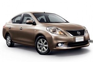 Nissan Almera regresa vestido de Versa