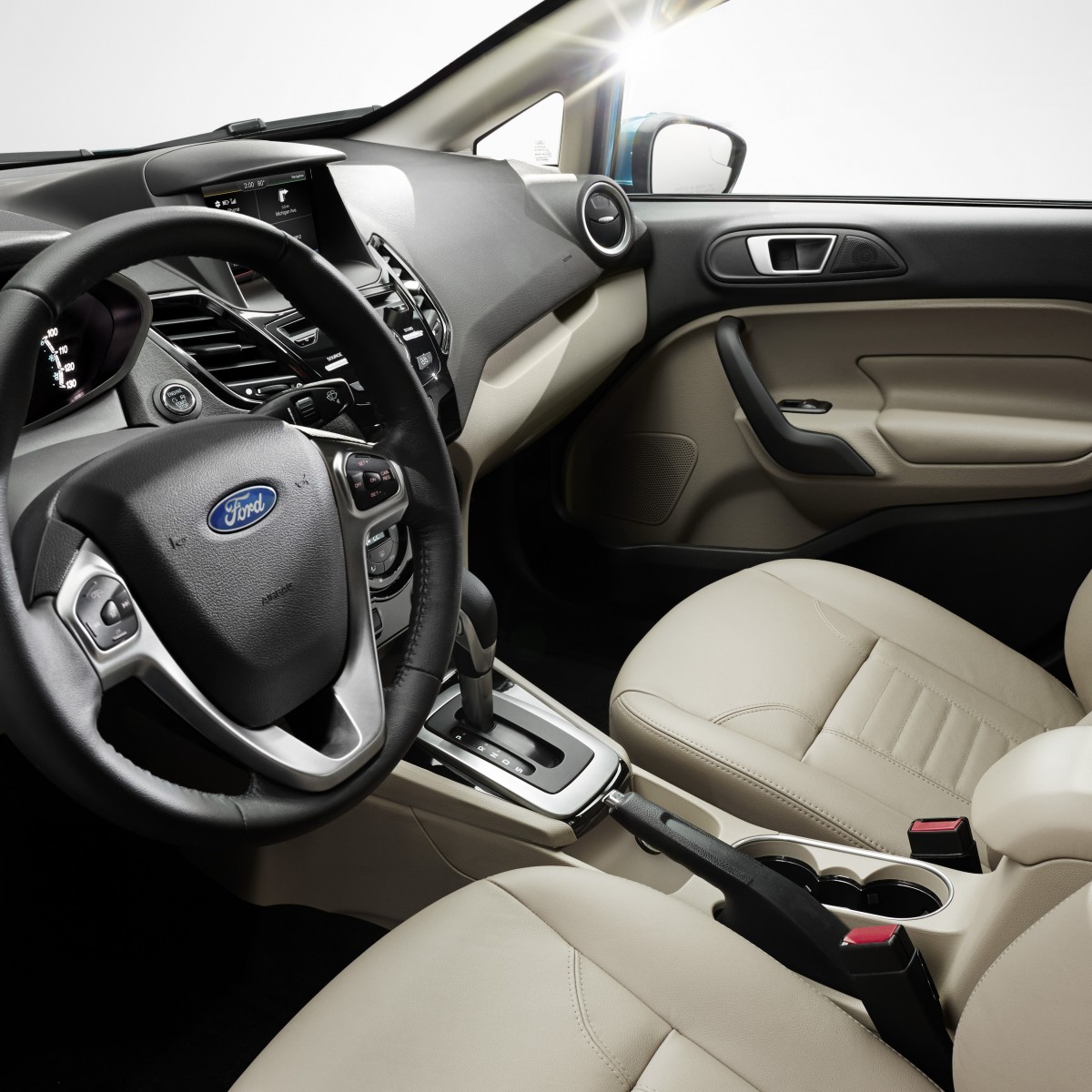 Ford Fiesta 2014 1.0 EcoBoost interiores