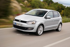 Nuevo Polo 2013 ya en México gris en carretera