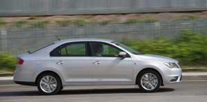 SEAT Toledo 2013 en México de lado