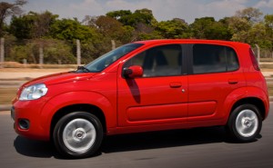 Fiat Uno 2013 en México rojo
