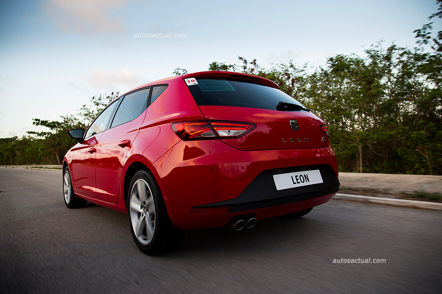 SEAT León 2015 en México trasera