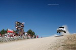 Volkswagen Polo R WRC gana en el Rally de Italia saltando