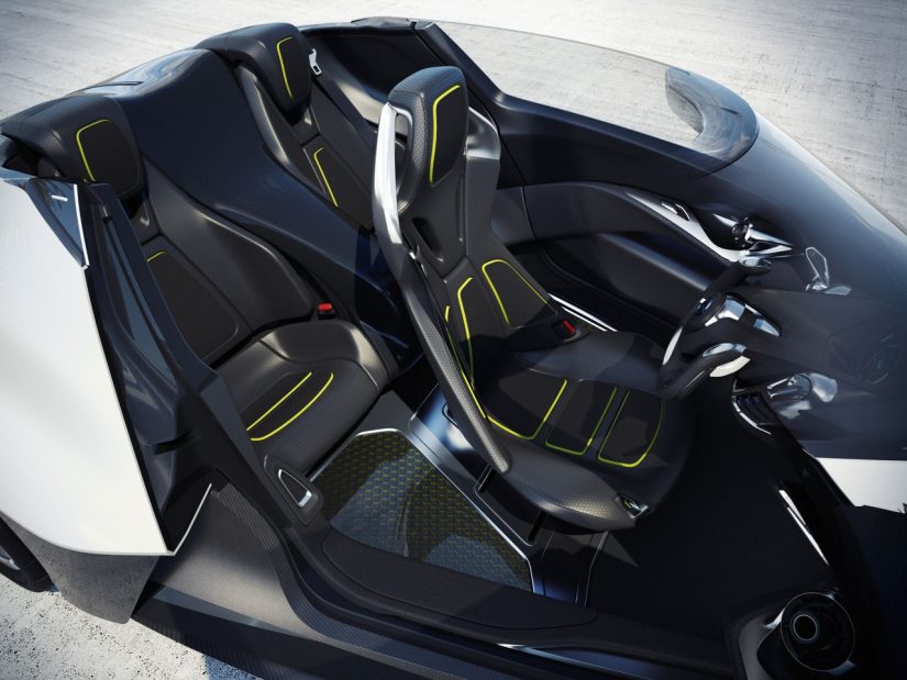 Nissan Bladeglider Concept interior