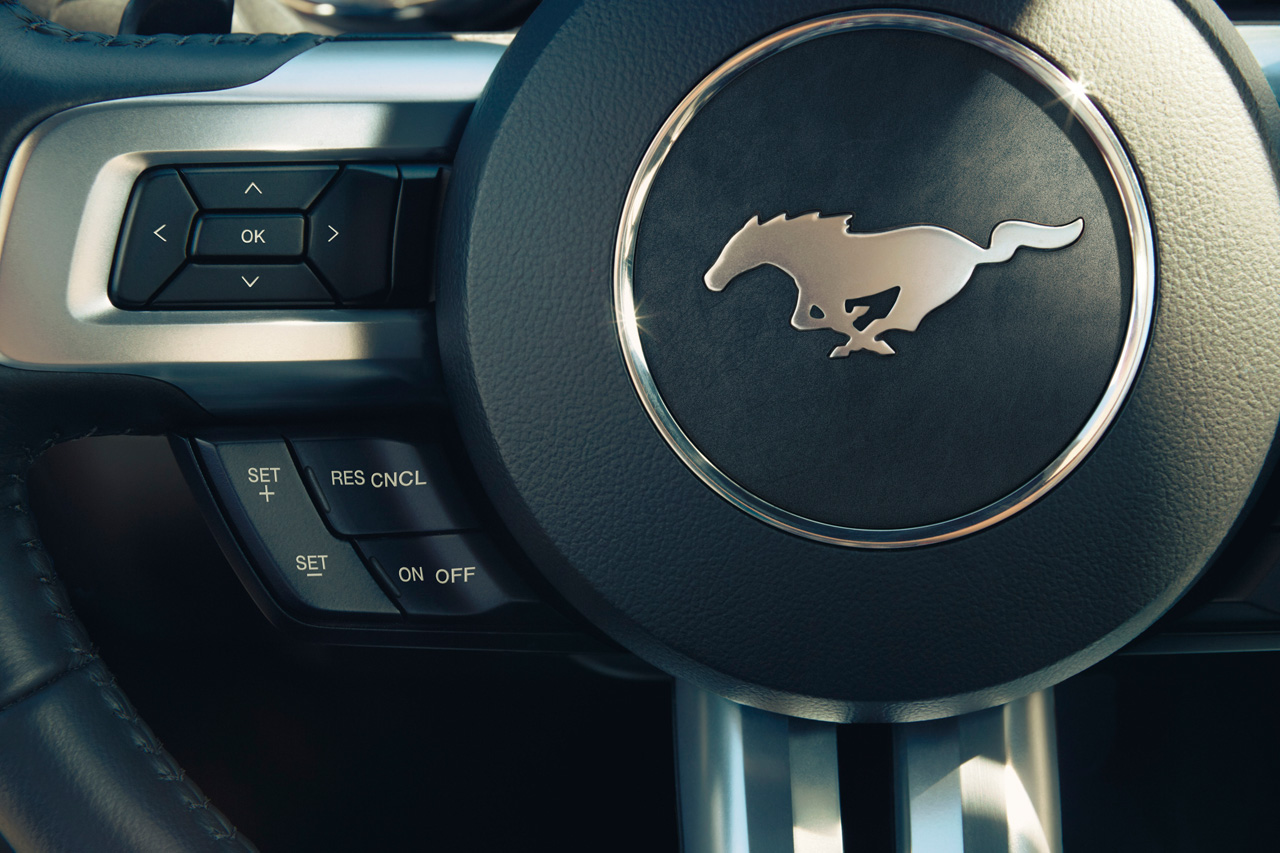 Ford Mustang 2015 interior