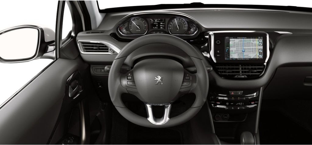 Peugeot 208 Roland Garros interior