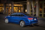 Chrysler 200 2015 en México color azul trasera