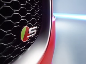 Jaguar XE S 2016