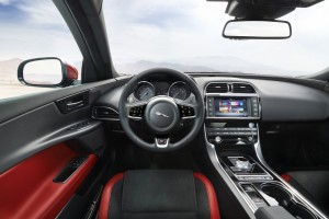 Jaguar XE S 2016