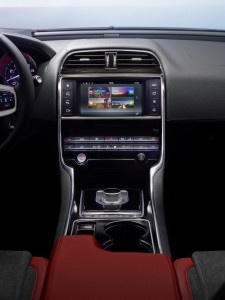 Jaguar XE S 2016