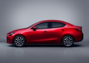 Mazda 2 sedán