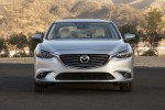 Nuevo Mazda6 actualización color rojo