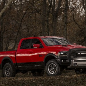 RAM 1500 Rebel Lateral