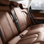 Audi A6 Sedán 2016 asientos traseros de piel