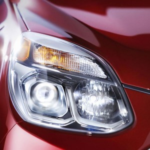 Chevrolet Equinox 2016 rediseñada faros delanteros