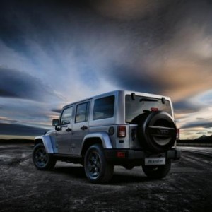 Jeep Wrangler Black Edition II parte trasera