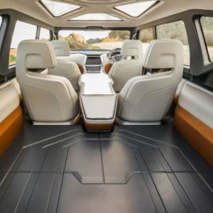 Mitsubishi GC-PHEV Concept vista interior