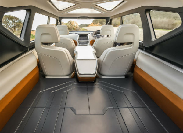 Mitsubishi GC-PHEV Concept vista interior