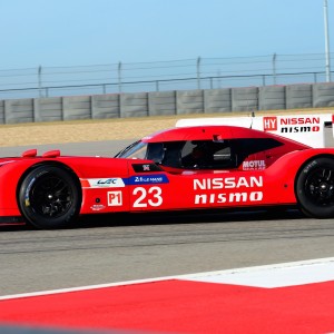Nissan GT-R LM Nismo vista lateral
