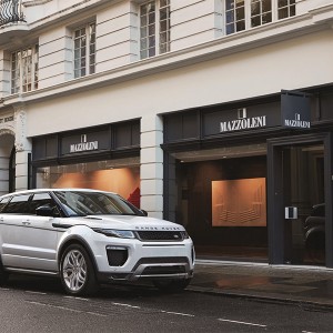 Range Rover Evoque 2016 estacionada