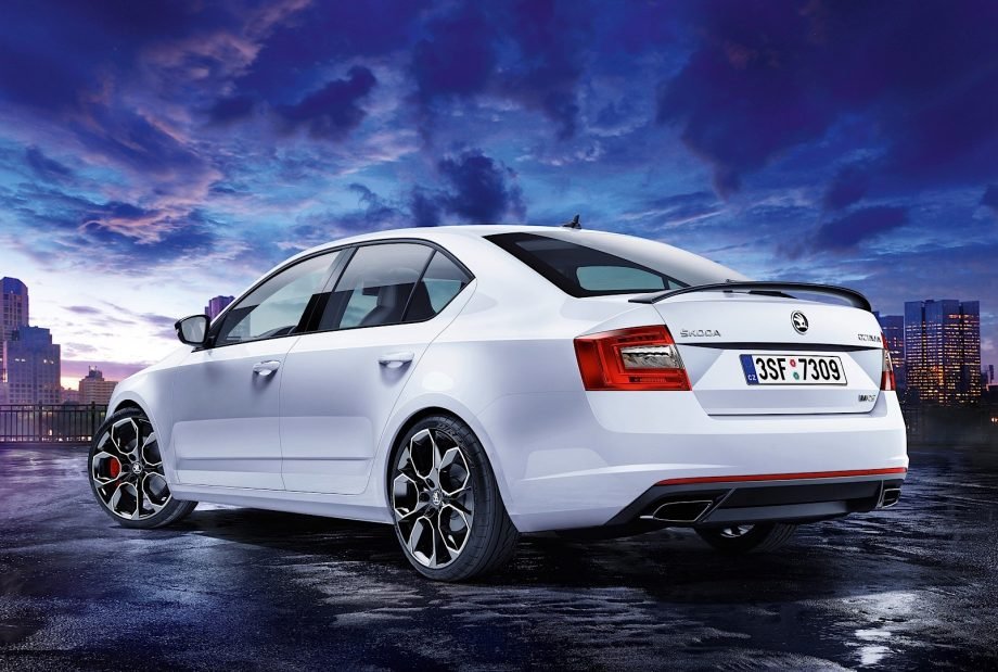 Skoda Octavia RS 230 presentacion previa a Ginebra 2015