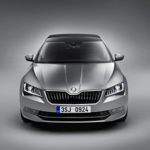 Skoda Superb parte delantera