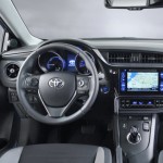 Toyota Auris, actualización previo a Ginebra 2015 interior