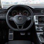 Volkswagen Passat Alltrack interior